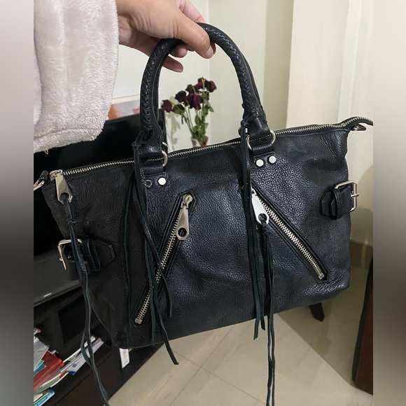 🛍️SALE🛍️Rebecca minkoff hand bag(Price Fixed) - Picture 7 of 8